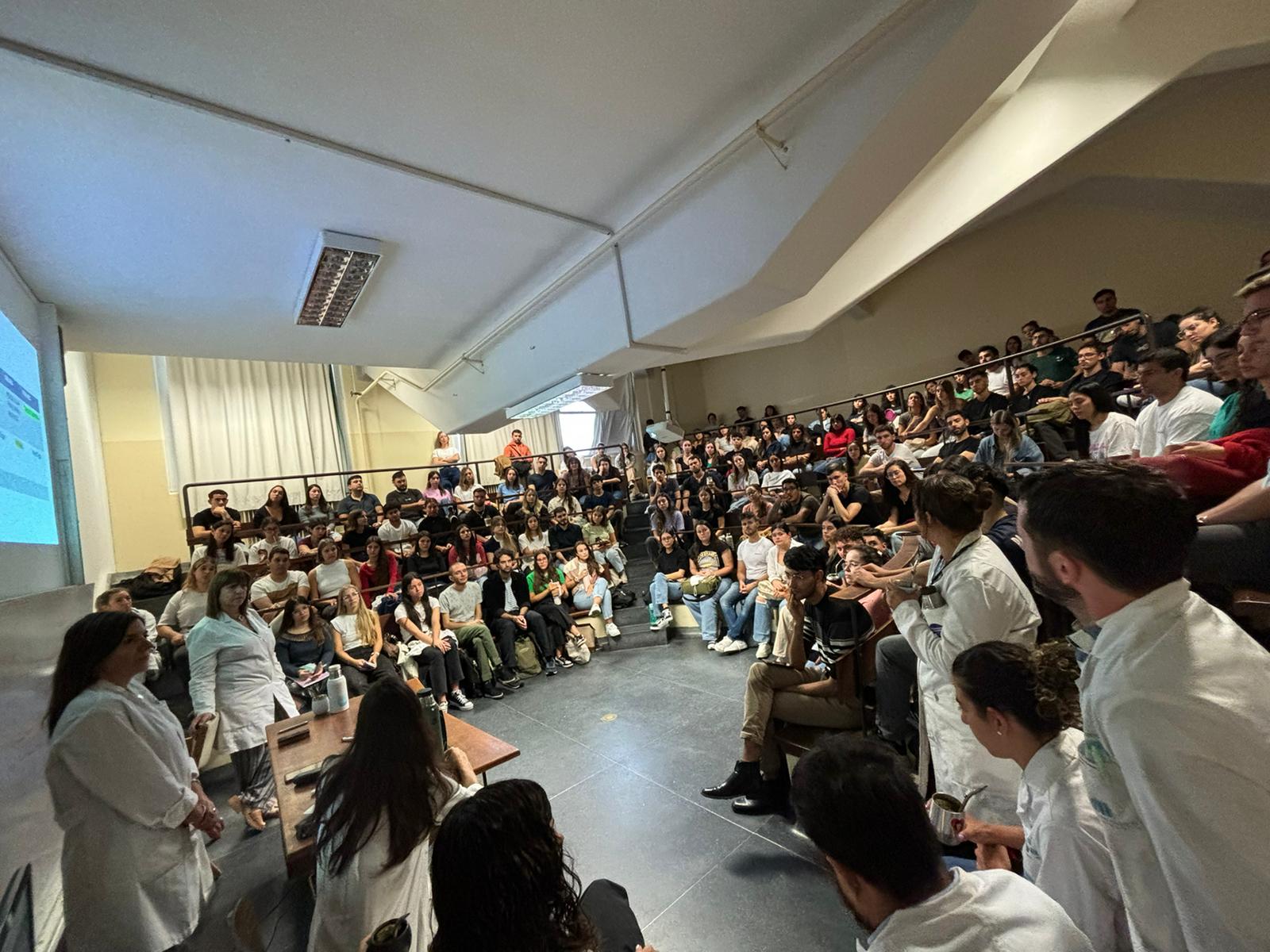 Comenzó el curso de Clínica Médica  - CGI